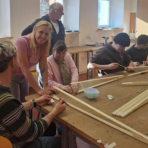 Projekt Lebenshilfe-Müllzangenherstellung-4